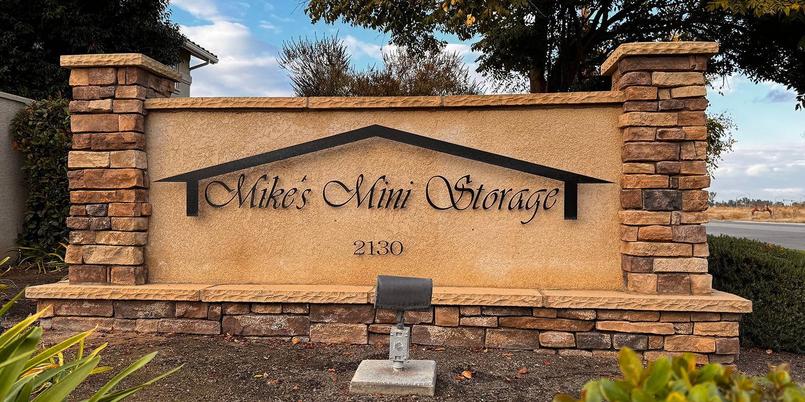 Mike's Mini Storage street sign